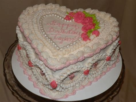 Heart Shaped Birthday Cake Cute Birthday Cakes Heart Shaped Birthday