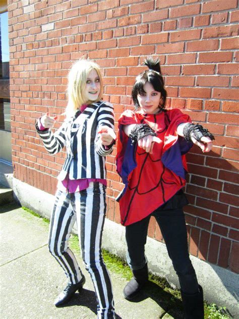 Finding a good pattern was a challenge, because i wanted a plain jacket (simple piecing/seams) that could still be somewhat fitted (not too boxy). Beetlejuice and Lydia cosplay 2 by Slaughterose on DeviantArt