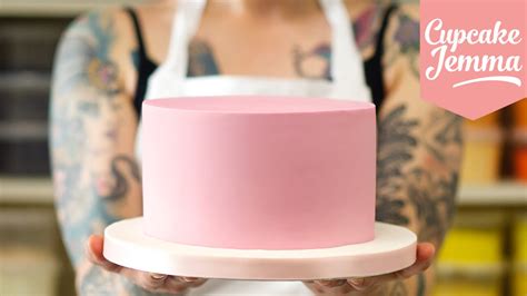 Masterclass: How to Cover a Cake with Sugarpaste/Fondant ...