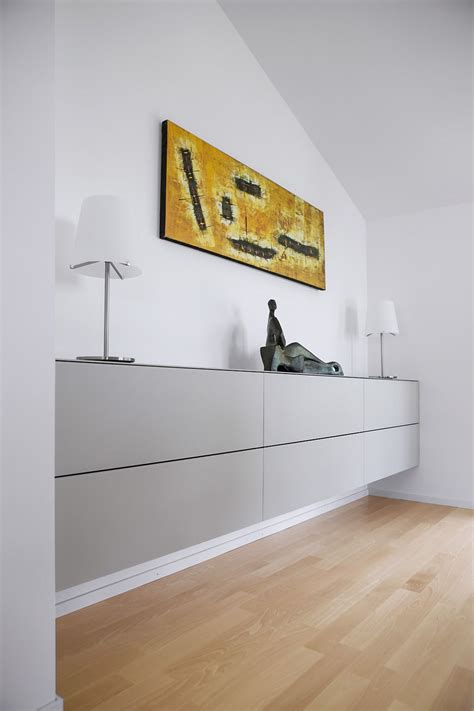 .der hype um das deutsche regenbogen glas durch youtuber wie tanzverbot und simon unge immer größer.doch nun kam der durchbruch des noch viel selteneren schweizer regenbogen. Sideboard in weiss von Elbau | Individuelle küchen, Küche ...