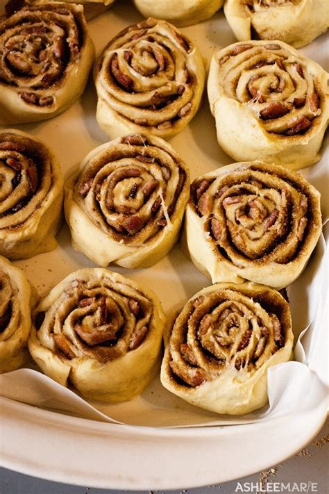 Maple Bacon Cinnamon Rolls Ashlee Marie Real Fun With Real Food