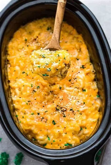 Crock Pot Macaroni And Cheese Are The Perfect Easy And Comforting D