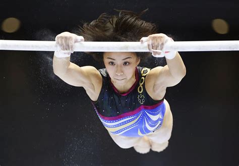 Jun 29, 2021 · 芦川うらら選手は、静岡県出身の18歳。幼少期から2人の姉と地元の体操教室で競技を始め、抜群のバランス感覚で平均台ではf難度の大技を小学生. 女子予選 村上茉愛の段違い平行棒｜芦川うらら、2班終え平均台 ...
