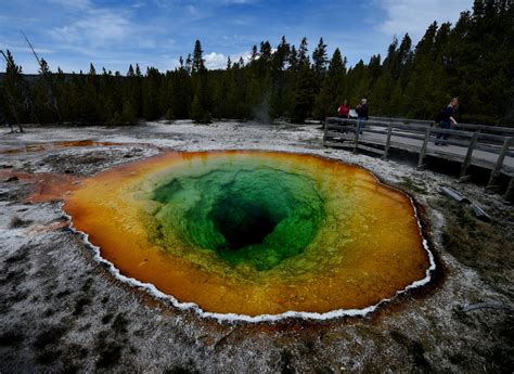 Scientists Reveal New Theory Of Yellowstones Supervolcano Hotspot