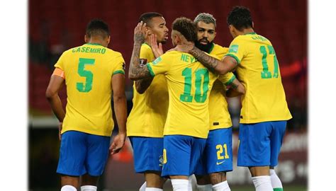 Casemiro's Worn Shirt, Brazil-Ecuador 2021 - CharityStars