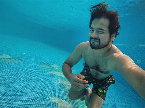 Underwater Men Underwater Barefaced Winking Cutie