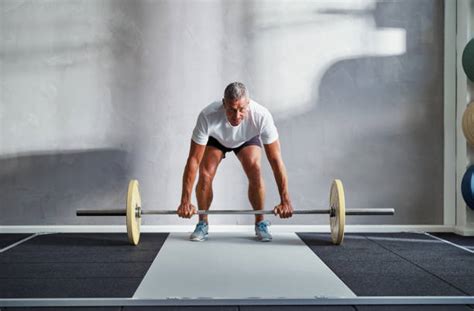 4600 Old Man Lifting Weights Stock Photos Pictures And Royalty Free