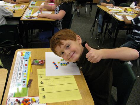 First Grade Gallery Lessons For Little Learners Graphing Mandms