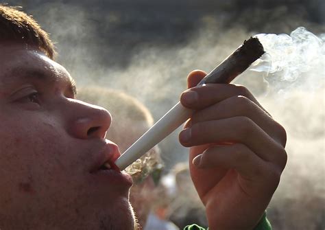 Debate Smoking Weed Affects Young Peoples Motivation So Is Society