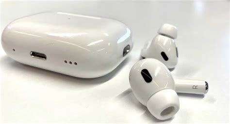 Apple Airpods Pro 2nd Gen With Type C Port To Launch This Year