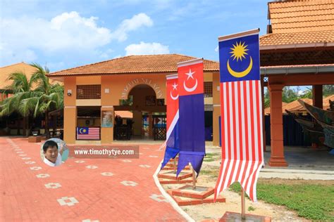 Jalan dato jaafar 23/2, jalan dato jaafar 23/7, jalan teluk remunia 1, 90, jalan bawal, jalan kurau, jalan bunga. Muzium Nelayan Tanjung Balau, Johor