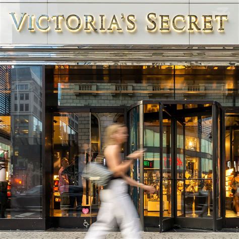 victoria s secret new ceo resigns less than a year after taking the job