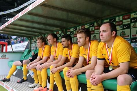 Die targobank gehört mit über 340 bankfilialen in deutschland und mehr als 3,4 mio. Targobank Auffrischprämie - FC Galaxy Steinfurt