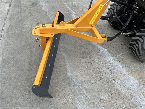 Tractor Grader Blade Adjustable Tilt Angle For Compact Tractors