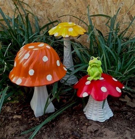 55 Creative Garden Art Mushrooms Design Ideas For Summer 40