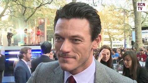 Luke Evans Interview Fast And Furious 6 World Premiere Youtube