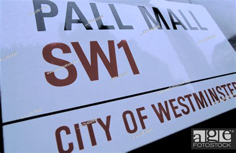 Pall Mall Sw1 Postcode City Of Westminster London Uk Stock Photo