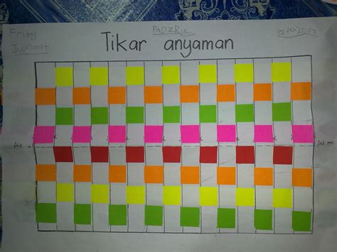 Gunakan kertas tersebut untuk membuat anyaman secara horizontal (seperti pada gambar di atas). PRASEKOLAH SK PULAPAH: Mari Anyam Tikar