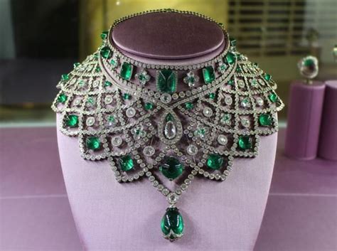 Romanov Emerald Necklace Exquisite Jewelry Gorgeous Jewelry Pretty