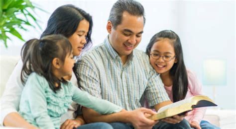 ¿cómo Leer La Biblia Por Capítulos Y Versículos En Familia Por Semana Santa 2020