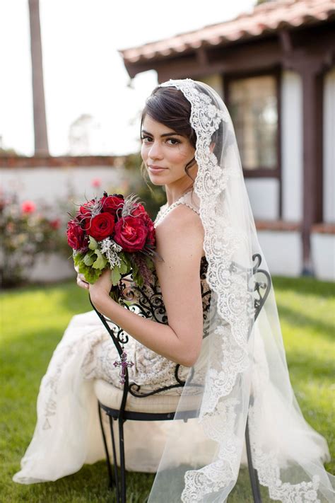 Cathedral Lace Veil Mantilla In Spanish Classic Style Lace Etsy