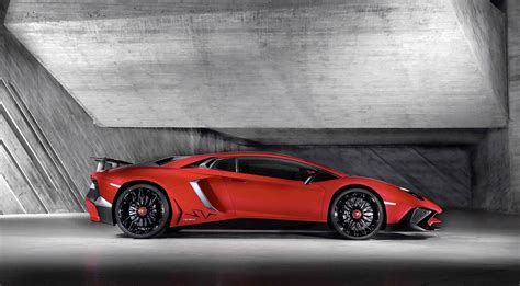 2016 Lamborghini Aventador Sv Is Fastest Lambo Ever W Video Tflcar