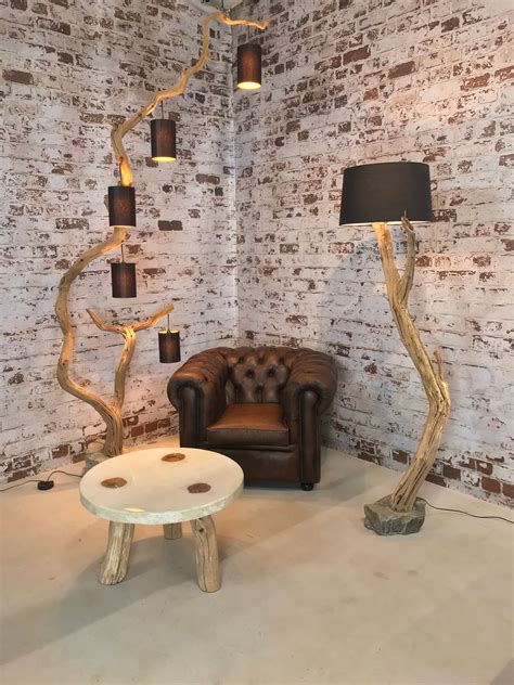 Rustic tree branch floor lamp. Floor lamp of 294 cm high old Oak branch and lampshades in ...