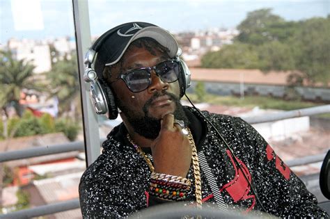 After reading the report, i felt a compulsion to take a shower whenever i had been kissed by arafat, or even just shaken his hand. (05 PHOTOS) Comme des frères jumeaux : Voici Easy Montana ...