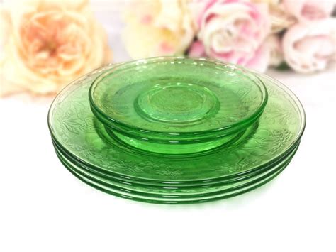 6 Green Depression Glass Plates 4 Green Depression Glass Salad Plates 2 Saucers Vintage
