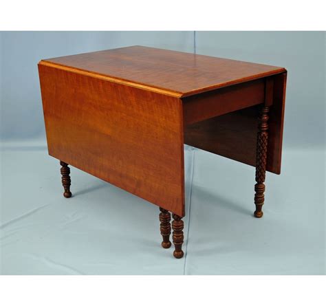 This table measures 30'' l x 30'' w x 30'' h, but can be extended to 46 lengthwise when you. Federal Style Drop Leaf Cherry Dining Table