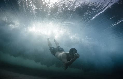 Photographer Captures Amazing Underwater Images Of Waves Breaking