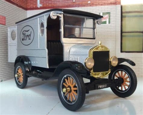 124 Scale Ford Parts Model T Delivery Truck Van Railway Diecast