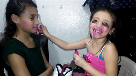 Como Maquillar 💅a Tu Hermana Para Salir De Fiestas 👧 Youtube