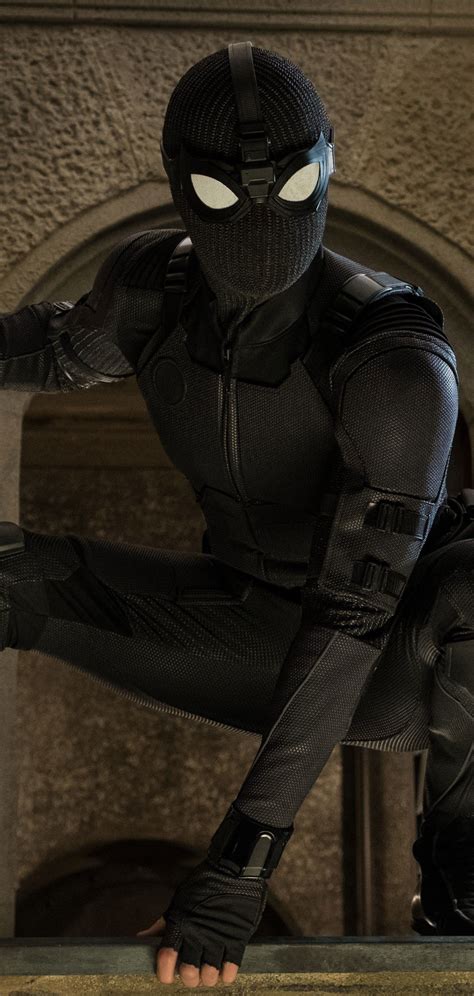 1080x2270 Spidey Stealth Black Suit In Spider Man Far From Home