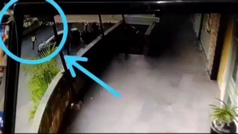 Viral Video Pns Kepergok Mesum Dalam Mobil Karena Malu Tancap Gas