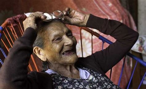 96 year old woman is fulfilling her dream of going to school in mexico