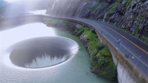 15 Largest Sinkholes Caught On Camera Youtube