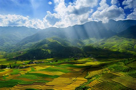 Landscape Nature Terraced Field Valley Hill Sun Rays Wallpapers Hd Desktop And Mobile