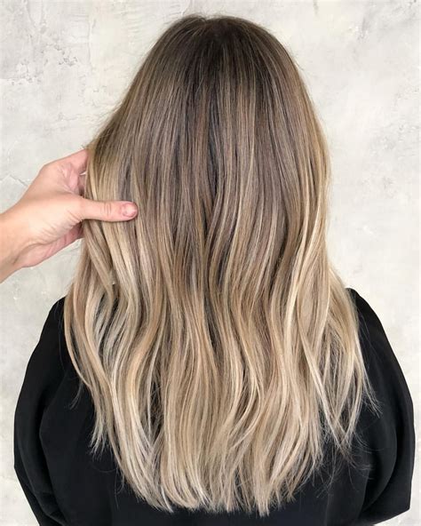 Sweet Cream ♥️ Blonde Hair With Highlights Balayage Straight Hair