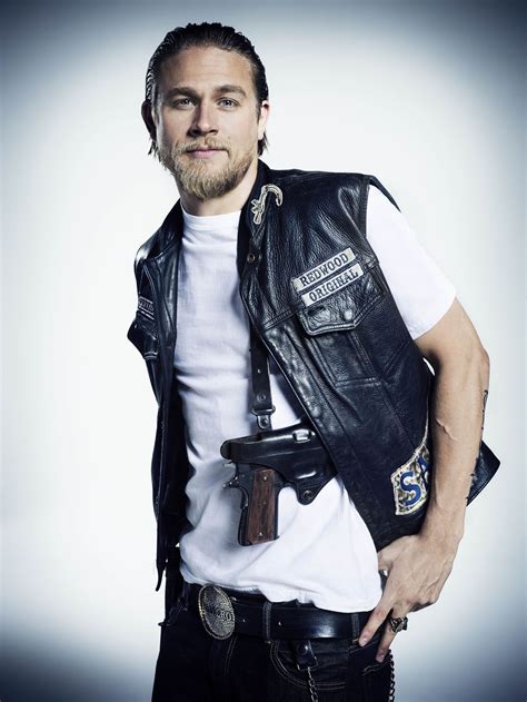 Charlie Hunnam Sons Of Anarchy Photoshoot Sons Of Anarchy Charlie