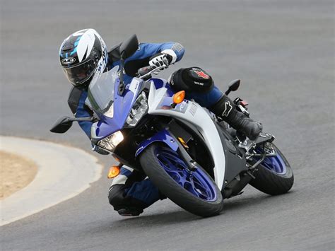 2015 Yamaha Yzf R3 First Ride Review Rider Magazine