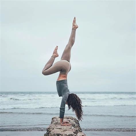 Yoga Photography Photo Shoots Outdoor Poses Plus Size Artistic Nature 👉
