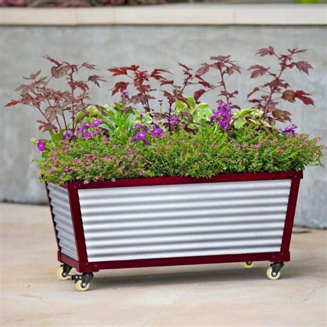 This planter can become a great addition to your courtyard, balcony or backyard. THE BEST PORTABLE RAISED GARDEN BEDS ON WHEELS - Bed Gardening