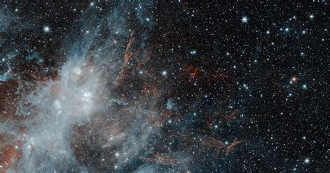 Space Photos Of The Week Dead Stars And A Cute Lil Comet Space