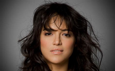 Michelle Rodriguez Hd Wallpaper Background Image 1920x1200 Id