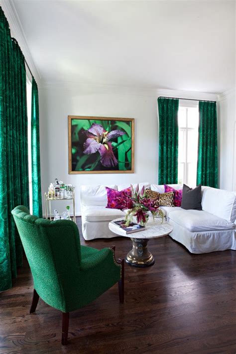 Get a similar look using behr's precious emerald as your anchor color with pops of yellow, mint, and orange peppered throughout. An Eye on Malachite - How to Get the Emerald Green Look ...