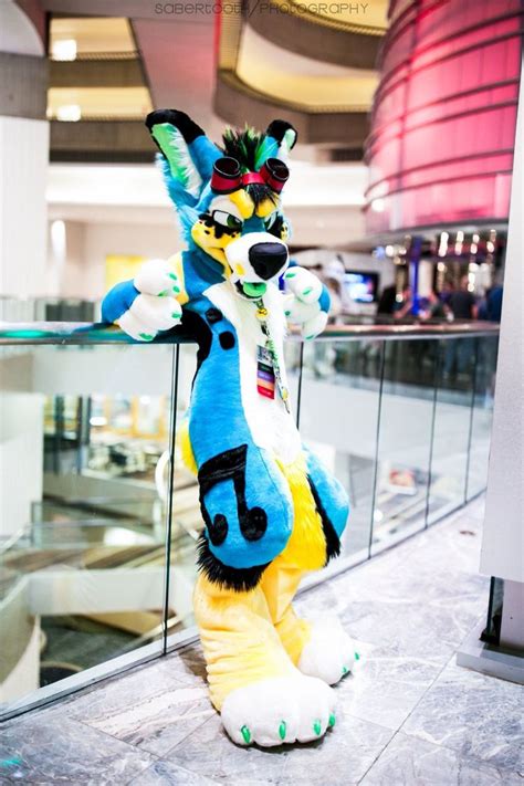 Pro Fursuit Makers Share Their First Suits Fursuit Furry Art Anthro