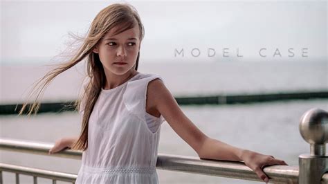 Model Rebecca Pink Dress Present Agency Brima D Noticias Modelo
