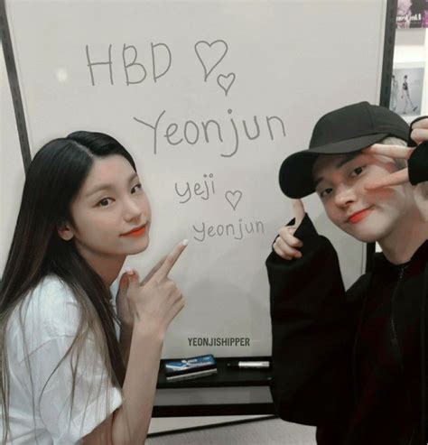 Yeonjun and yeji moments #yeonji #txtzy. Soolia beomryu taeryeong kaiyun ryubin | Kapal, Idol, Kpop