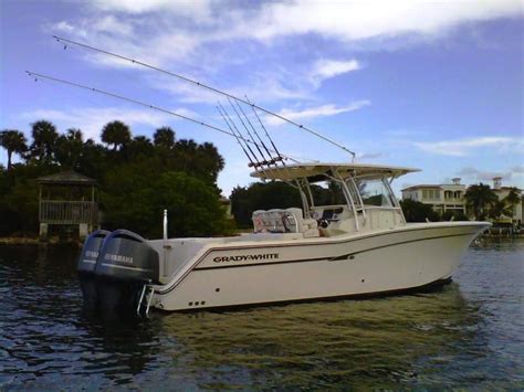 2010 Used Grady White 336 Canyon Center Console Fishing Boat For Sale